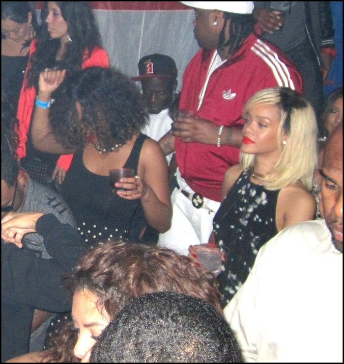 Rihanna houdt wel van een feestje.