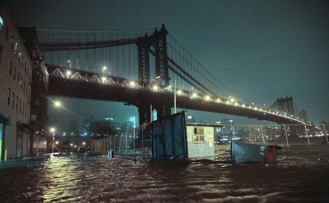 Manhattan staat onder water, en de bedrijven dus ook.