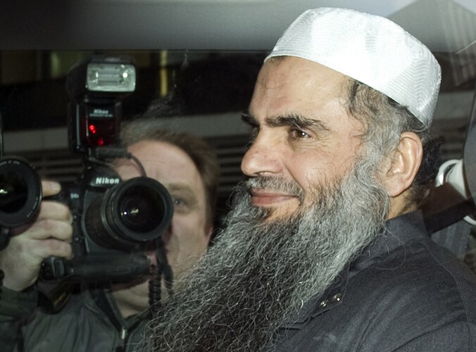 Jordanië vermoedt dat Abu Qatada betrokken was in een terroristisch complot.