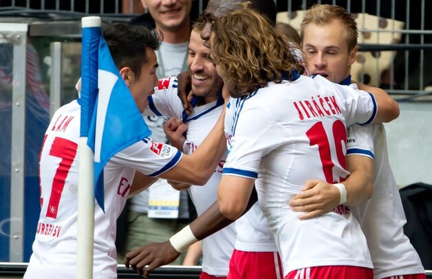 Van der Vaart wordt gefeliciteerd