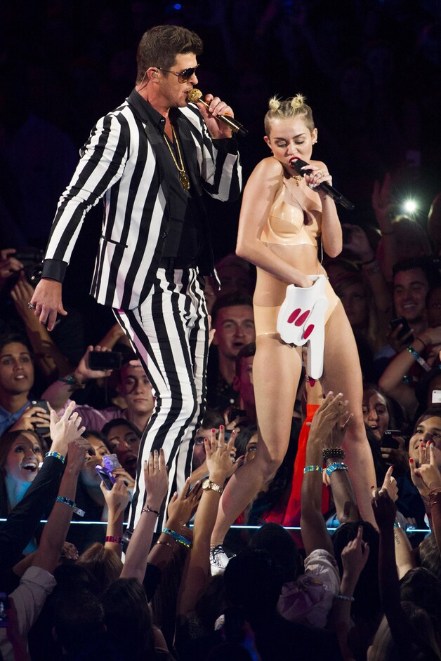 Robin Thicke en Miley Cyrus op de MTV-awards.