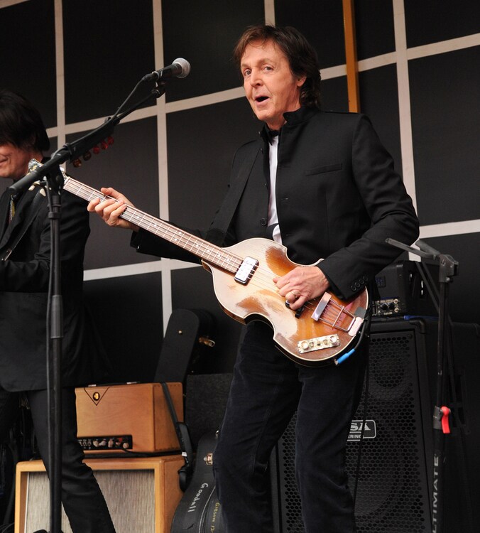 Paul McCartney op Time Square.