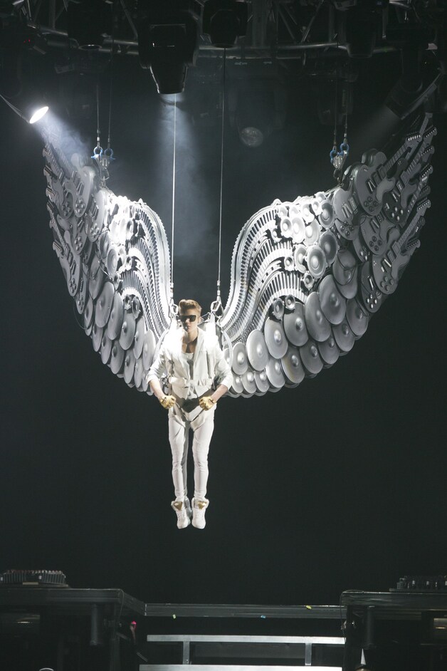 Justin Bieber op het podium in Oslo.