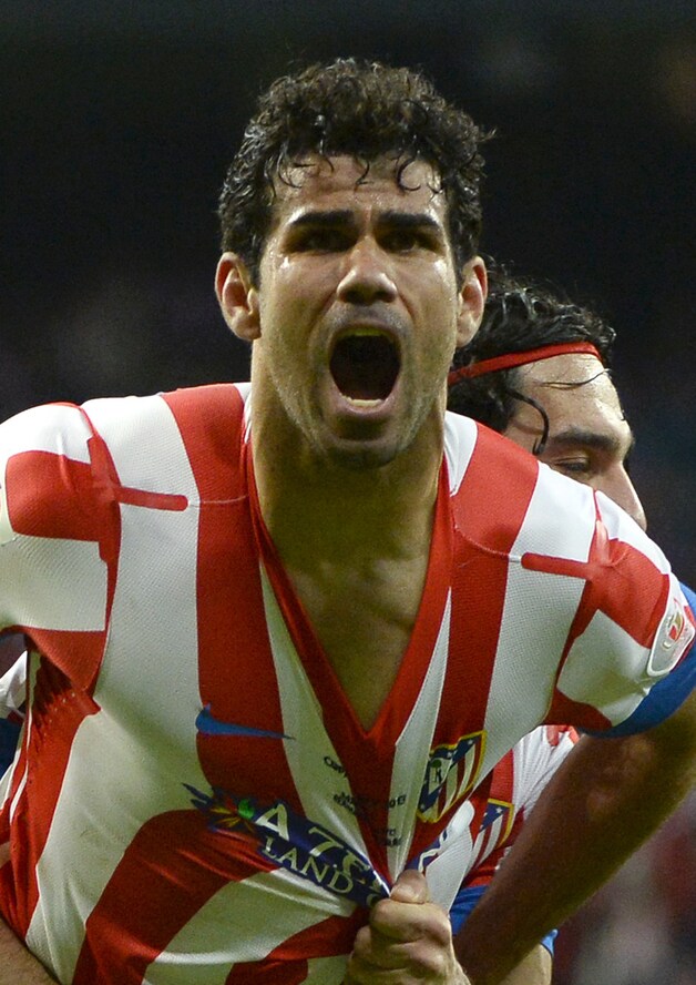 Diego Costa schreeuwt het uit na zijn doelpunt.