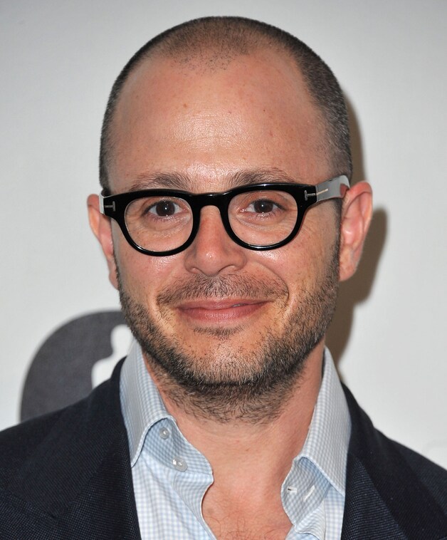 Producer Damon Lindelof excuseert zich voor het bloot in de laatste 'Star Trek'-film.