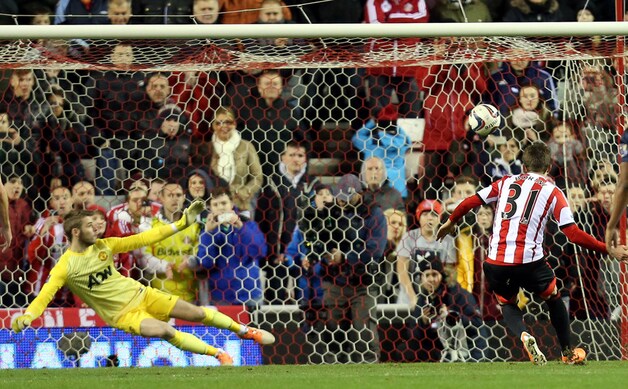 Borini klopt De Gea vanop elf meter: 2-1.