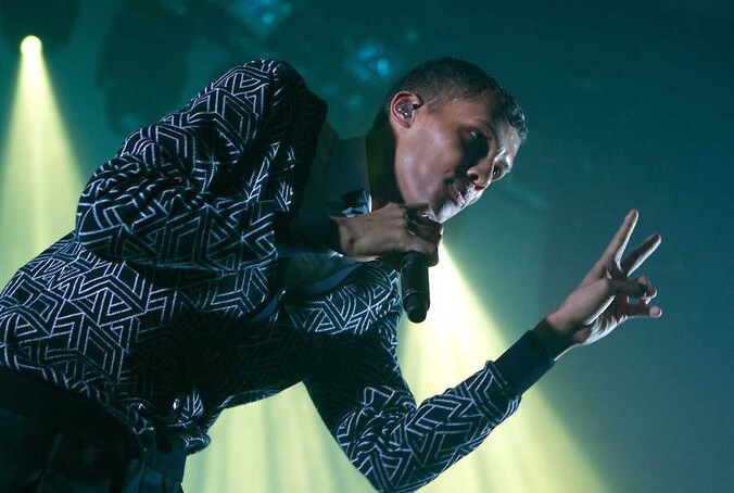 Stromae heeft een geweldig jaar achter de rug en dat vertaalt zich in maar liefst zeven nominaties voor de Vlaamse Music Industry Awards (MIA's).