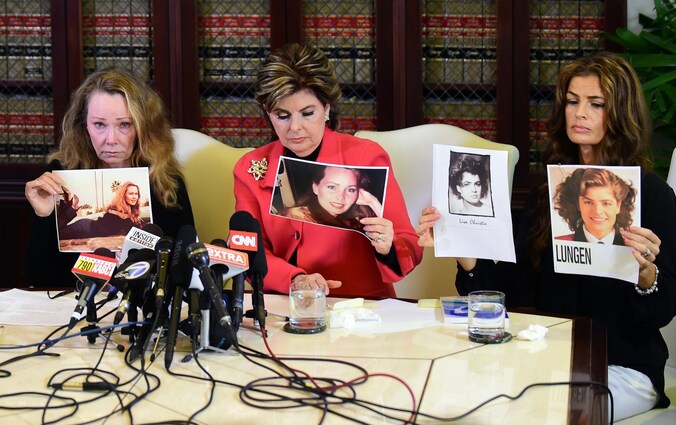 Slachtoffers Sharon Van Ert (links) en Lisa Christie (rechts) worden bijgestaan door advocate Gloria Allred.