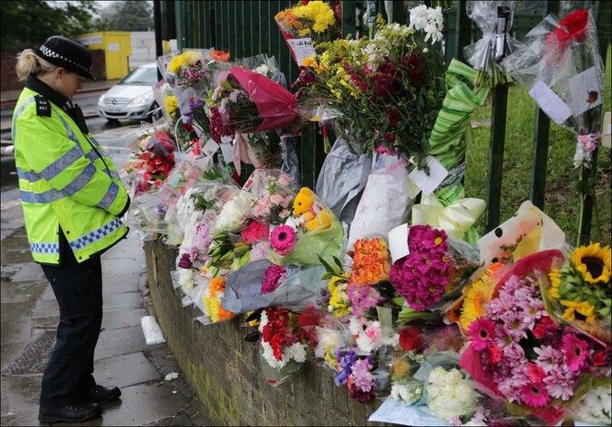 Bloemen voor militair Lee Rigby die woensdag werd vermoord