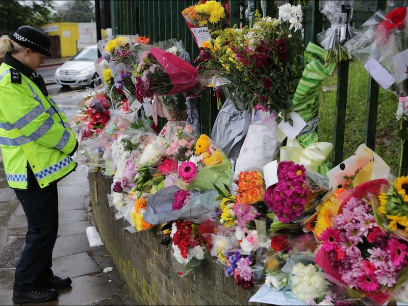 Bloemen voor militair Lee Rigby die woensdag werd vermoord