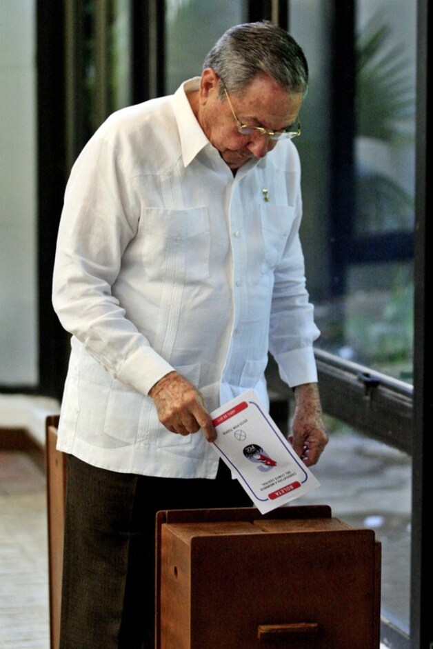 Raúl Castro brengt zijn stem uit.