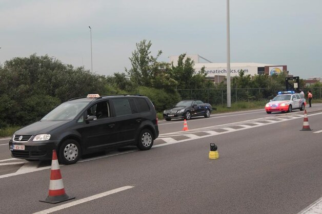 De agent werd meegesleurd tot aan de aansluiting met de Brusselse ring.