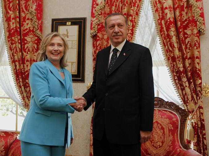 Hillary Clinton ontmoette deze week de Turkse premier Erdogan.