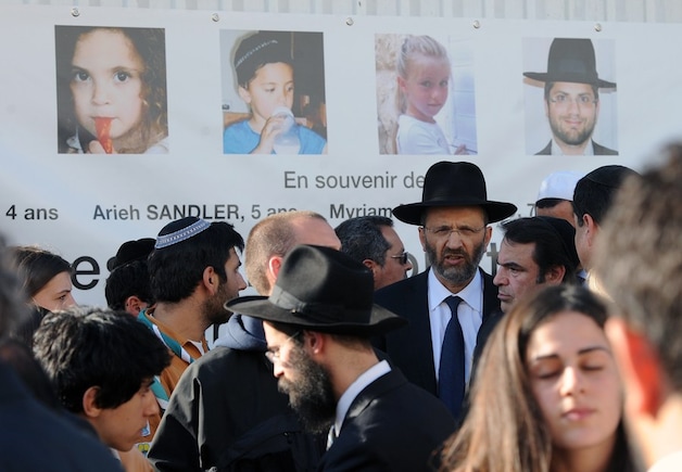 Herdenking aan de joodse school in Toulouse.