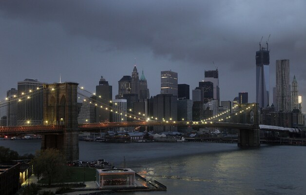 Manhattan ontwaakte vandaag op de meeste plaatsen zonder elektriciteit.