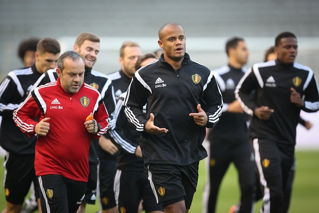 Als Kompany de laatste training goed verteert, zal hij straks een uur spelen.