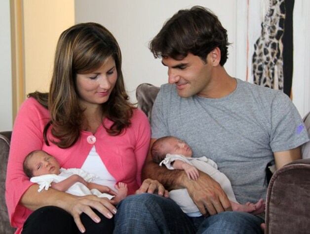 Roger Federer en vrouw Mirka met hun tweeling Charlene Riva en Myla Rose