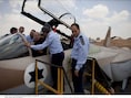 Premier Benjamin Netanyahu aan boord van een Israëlische F15 (archieffoto uit 2009)