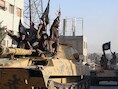 Paraderende IS-jihadisten in Raqqa.