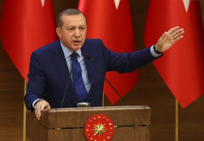 De Turkse president Erdogan tijdens zijn toespraak in Ankara.