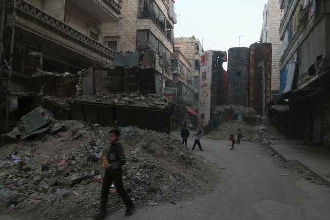 Archiefbeeld. Spelende kinderen in de straten van Aleppo.