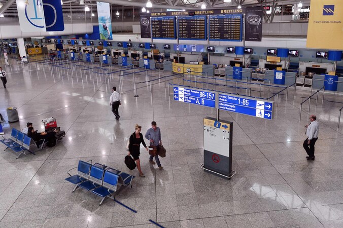 De verlaten luchthaven van Athene tijdens de 24-urenstaking van 7 april tegen pensioenhervormingen.