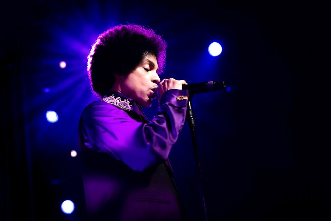Al midden de jaren negentig zou Prince met het aidsvirus besmet zijn, de ziekte zou zes maanden geleden zijn doorgebroken.