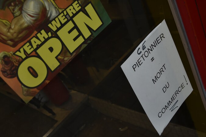 De Brusselse horeca en handelszaken protesteren tegen de piétonnier.