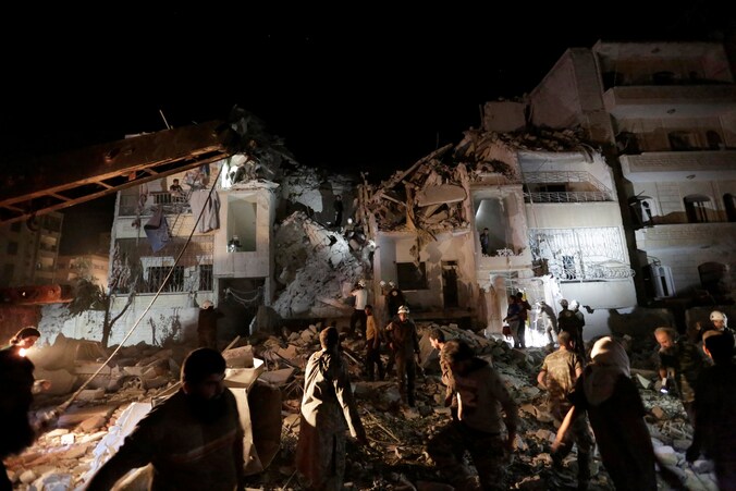 Maandagavond werd het ziekenhuis in de Noord-Syrische stad Idlib na verschillende luchtaanvallen vernietigd. Daarbij vielen minstens 24 burgerslachtoffers.