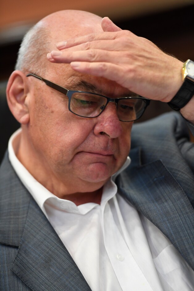 Gents burgemeester Daniël Termont (sp.a) erkende vanavond "onvoorzichtig te zijn geweest in contacten met het bedrijfsleven."