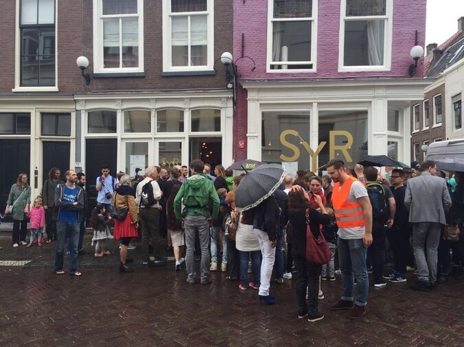 Drukte bij de opening