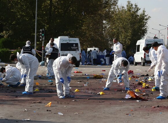 Beeld na de dubbele aanslag in Ankara in oktober 2015.