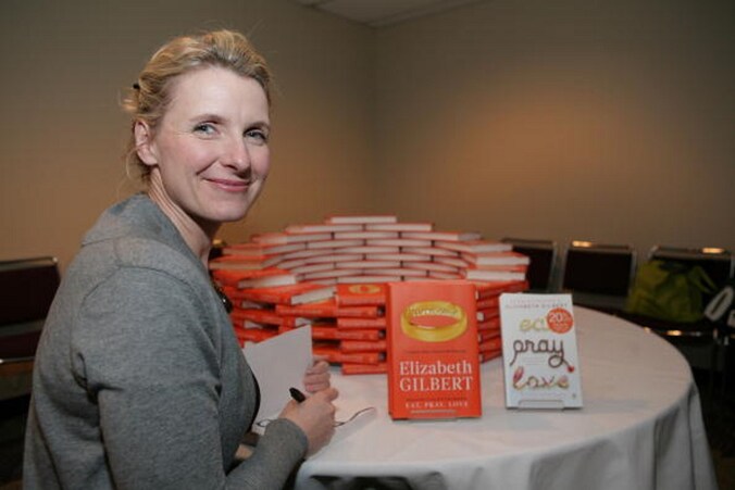 Elizabeth Gilbert, schrijftster van de liefdesroman Eat Pray Love gaat scheiden van de man over wie ze een boek schreef.