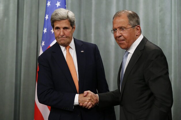 John Kerry en Sergei Lavrov.