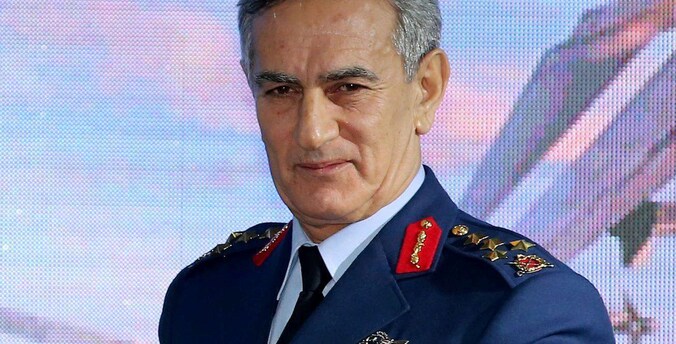Akin Öztürk.
