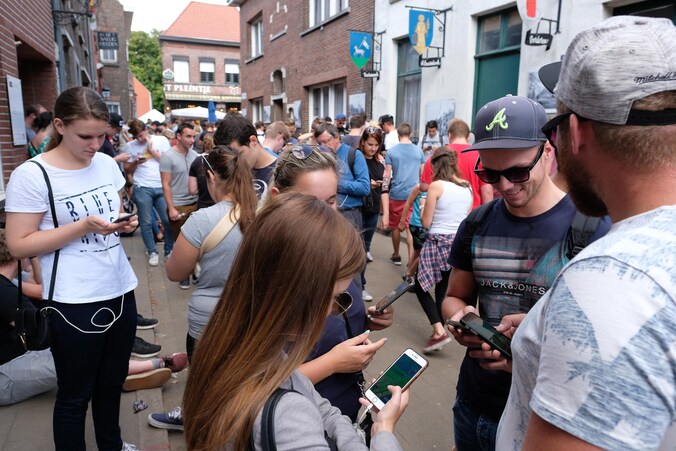 Pokémonjagers in Lillo, foto 20 augustus.