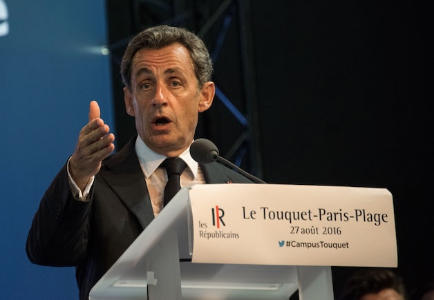 In zijn toespraak gaf Sarkozy aan het Verdrag van Le Touquet naast zich te willen neerleggen. Volgens dat verdrag mogen Britse grensbeambten paspoorten controleren in Frankrijk en omgekeerd.