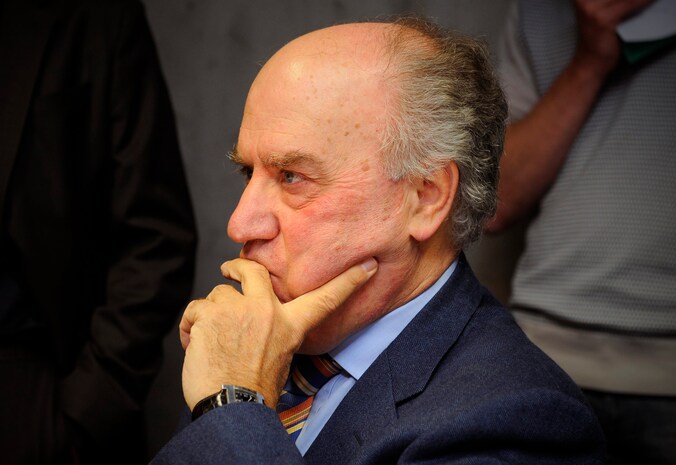 Karel Vinck.