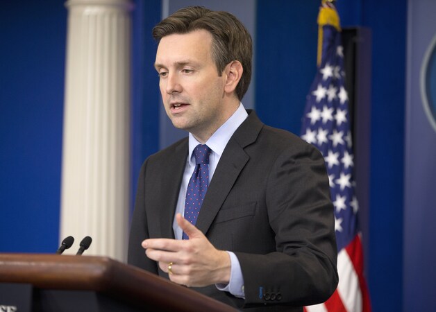 Josh Earnest op de persconferentie van het Witte Huis vanavond.
