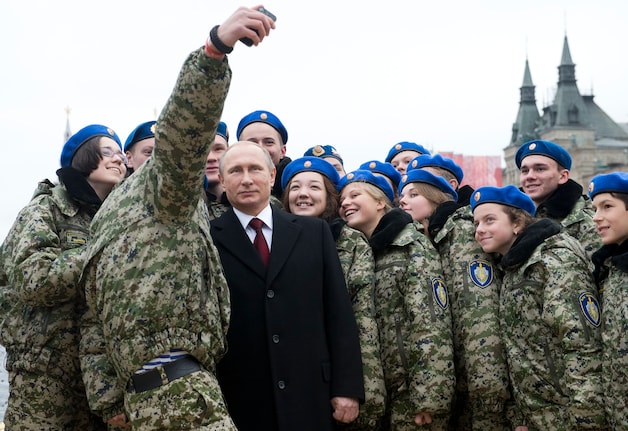 De Russische president Vladimir Poetin gisteren in Moskou.