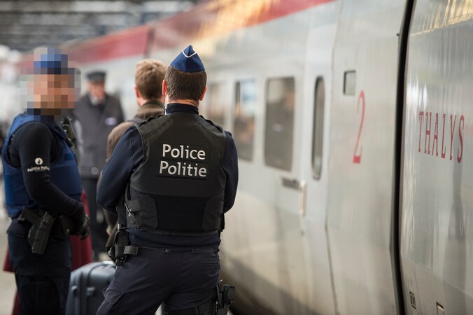 Ook aan het Thalys-station Brussel-Zuid is de politie extra waakzaam.