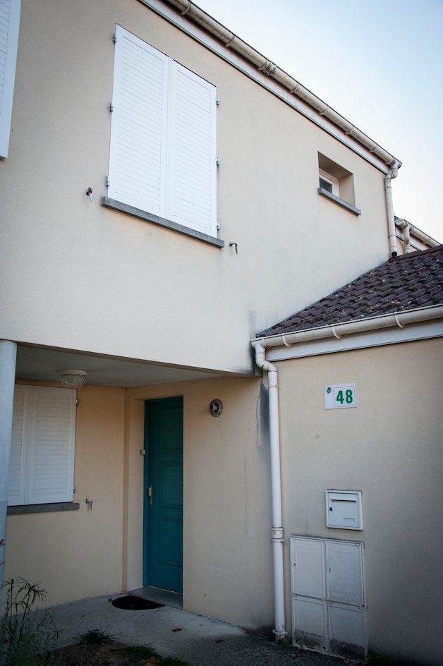 Het huis waar Ismaïl Omar Mostefaï lang woonde in Frankrijk.