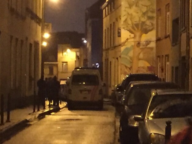 In Molenbeek is een nieuwe inval aan de gang.