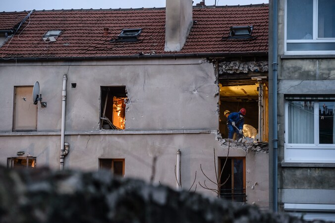 Het appartement in Saint-Denis waar Abdelhamid Abaaoud bij een hevig vuurgevecht om het leven kwam.