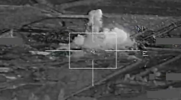 Beeld van een Franse luchtaanval in Raqqa, Syrië.