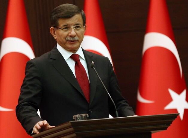 Huidig premier Ahmet Davutoglu stapt op na meningsverschillen met president Erdogan.