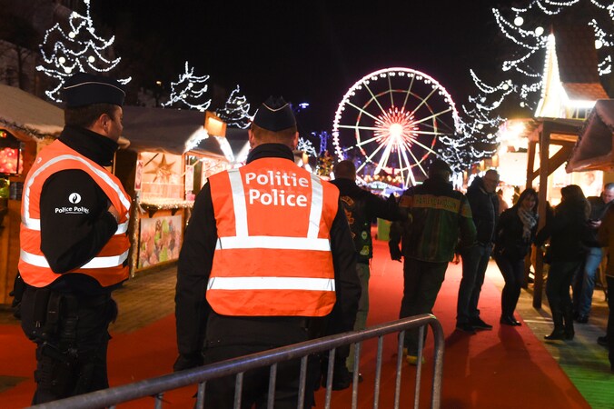 Bezoekers van de kerstmarkt werden vorig jaar aan elke ingang gefouilleerd.