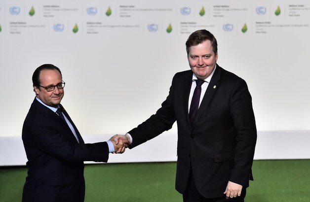 Ook de IJslandse premier Sigmundur David Gunnlaugsson staat op de lijsten. In eigen land wordt om zijn ontslag gevraagd.