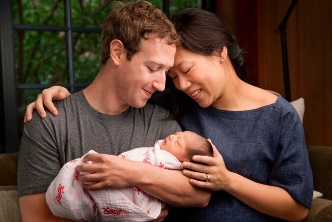 Facebookoprichter Mark Zuckerberg en zijn vrouw Priscilla Chan werd vorig jaar zelf ook ouders van hun eerste kind Maxima.