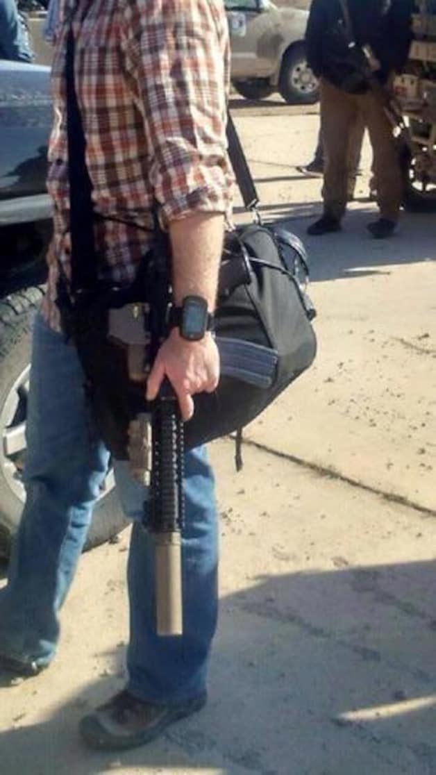 De Libische luchtmacht ging ermee akkoord dat de Amerikaanse special forces hun wapens weer mochten meenemen.
